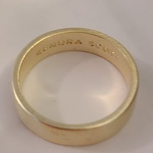 Kendra Scott Gold color Rylee Band ring Sz 4.5